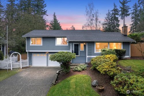 5604 145th Place Sw, Edmonds, WA, 98026 | Card Image