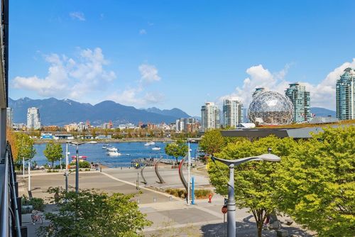 302-1625 Manitoba St, Vancouver, BC, V5Y0B8 | Card Image