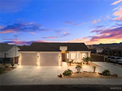 2591 Montano Ridge Dr, Bullhead City, AZ, 86442-8890 | Card Image