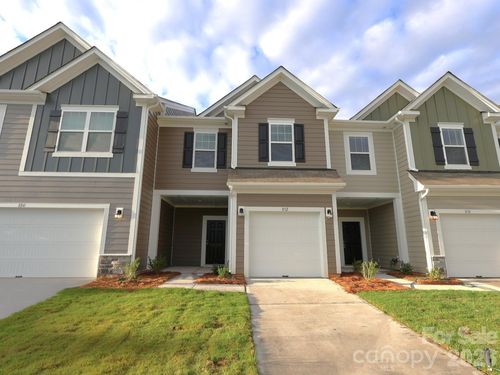 832 Earhart St, Concord, NC, 28027-9021 | Card Image