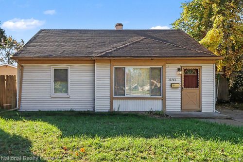 12751 Saratoga Street, Oak Park, MI, 48237 | Card Image