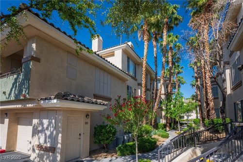 202-7143 S Durango Dr, Las Vegas, NV, 89113-2001 | Card Image