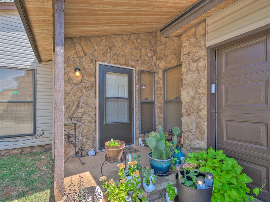 115th Ct, Oklahoma City, OK 73114