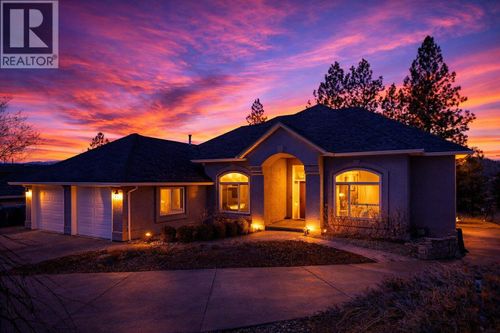 2102 Lillooet Crt, Kelowna, BC, V1V1Y2 | Card Image