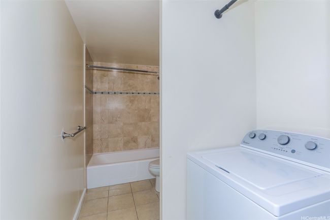 APT-1904 - 1350 Ala Moana Blvd, Condo with 2 bedrooms, 2 bathrooms and 1 parking in Honolulu HI | Image 19