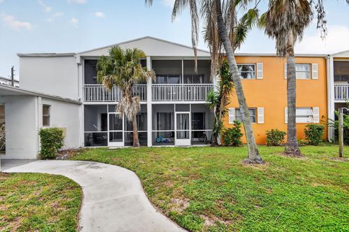 b24-1505 Crescent Cir, Lake Park, FL, 33403-2242 | Card Image