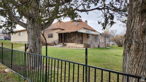 84 N 500 E, Spring City, UT, 84662-7804 | Card Image
