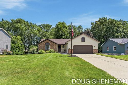 6632 City View Drive, Georgetown Charter Township, MI, 49426 | Card Image