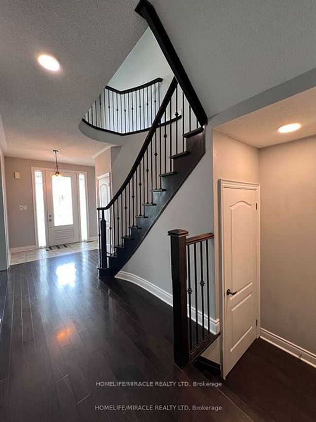 89 Latimer Ave, House other with 4 bedrooms, 3 bathrooms and 4 parking in Angus ON | Image 13