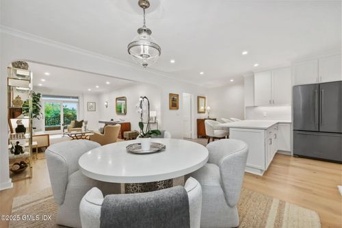 a-15-20 Church St, Greenwich, CT, 06830-5631 | Card Image