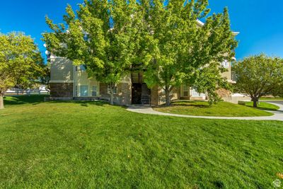 2093 N Morning Star Dr, Condo with 3 bedrooms, 2 bathrooms and 2 parking in Saratoga Springs UT | Image 2