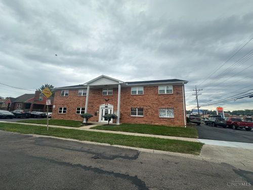 5598 Glenway Ave, Cincinnati, OH, 45238-3452 | Card Image