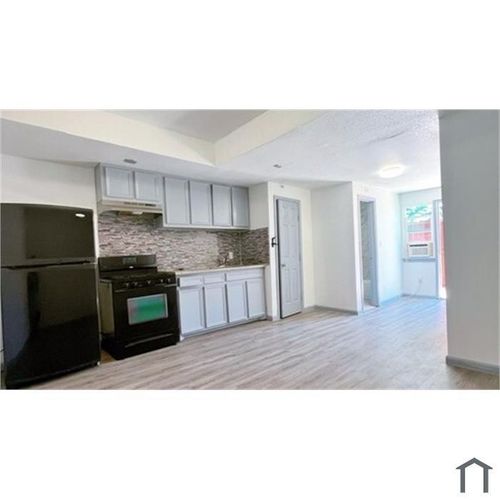 6101 Hirsch Rd, Houston, TX, 77026-1521 | Card Image