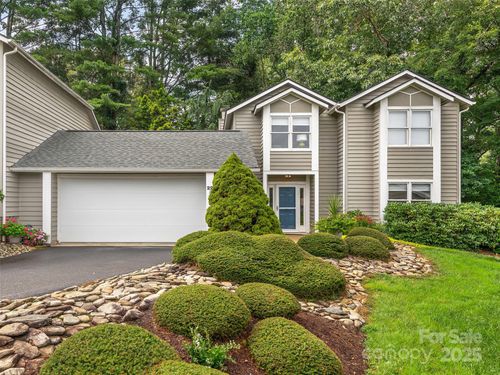 22 Cedarcliff Cir, Asheville, NC, 28803-9541 | Card Image