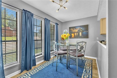 824 Brandy Oaks Ln, Stone Mountain, GA, 30088-2025 | Card Image
