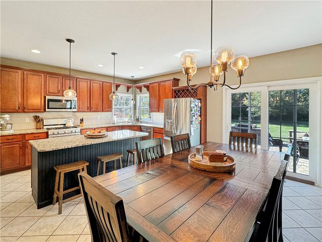 23 Stonegate Dr, House other with 5 bedrooms, 3 bathrooms and null parking in Charleston IL | Image 12