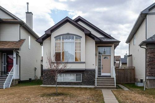 95 Cranberry Pl Se, Calgary, AB, T3M0G9 | Card Image