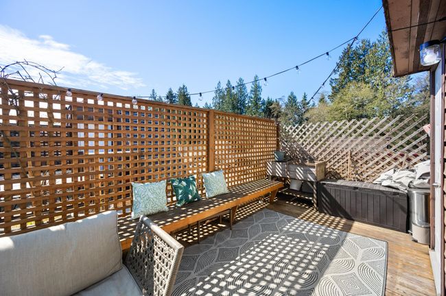 3341 Mountain Highway, Townhouse with 3 bedrooms, 2 bathrooms and 1 parking in North Vancouver BC | Image 26