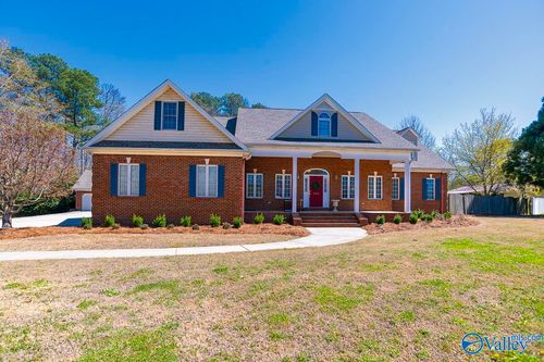 1102 Vines Dr Ne, Hartselle, AL, 35640-2068 | Card Image