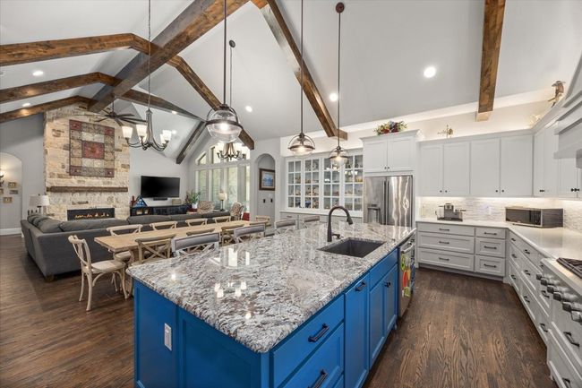 1801 Shade Tree St, House other with 4 bedrooms, 5 bathrooms and null parking in Aledo TX | Image 15