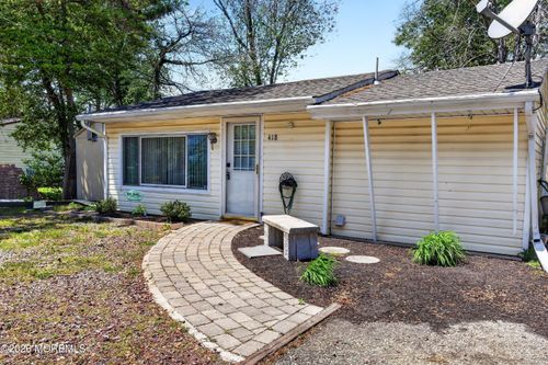 418 Beach Blvd, Forked River, NJ, 08731-4940 | Card Image