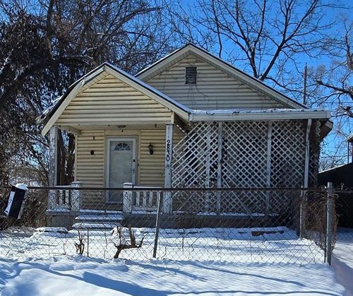 2830 Cypress Ave, Kansas City, MO, 64128-1305 | Card Image