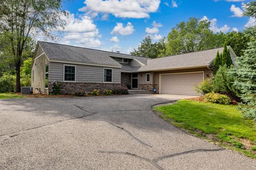 416 N Glover Road, Hudson, WI, 54016 | Card Image