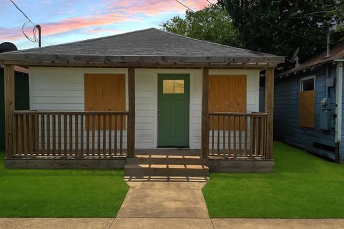 2235 Hutton St, Houston, TX, 77026-6520 | Card Image