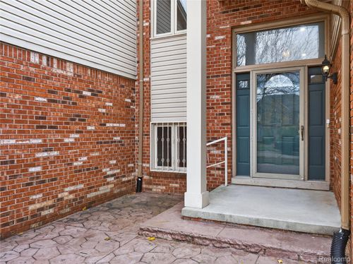 2042 Forest Mead Dr, Sterling Heights, MI, 48314-2732 | Card Image