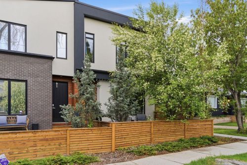 1-1707 33 Ave Sw, Calgary, AB, T2T1Y8 | Card Image