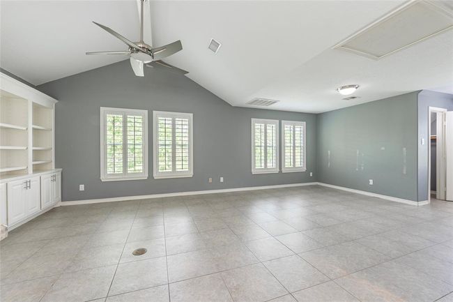 Open concept with two walk in closets | Image 30