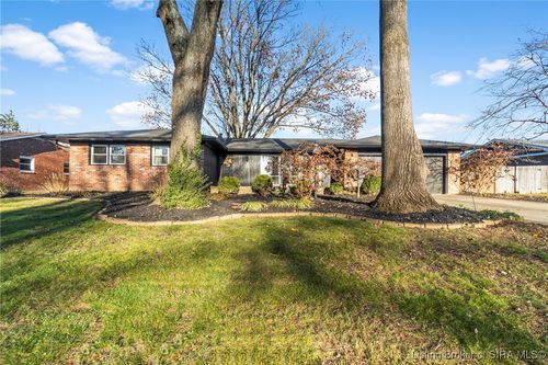 509 Hemlock Rd, Jeffersonville, IN, 47130-5532 | Card Image