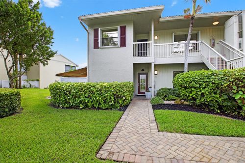 apt-a-70 Eastgate Dr, Boynton Beach, FL, 33436-6835 | Card Image