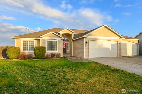 9584 Naples St Se, Moses Lake, WA, 98837-9096 | Card Image