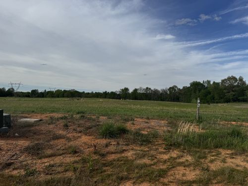 15 Fawn Dr, Clarksville, TN, 37043 | Card Image