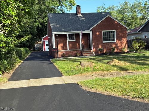 7382 Presley Ave, Mentor, OH, 44060-5705 | Card Image