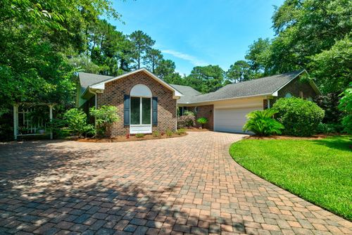466 Country Club Dr, Pawleys Island, SC, 29585-8092 | Card Image