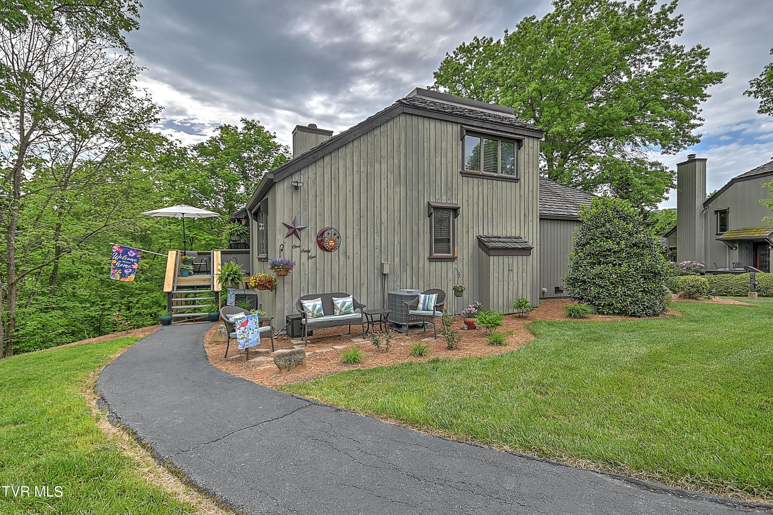 Columbine Rd, Kingsport, TN 37660