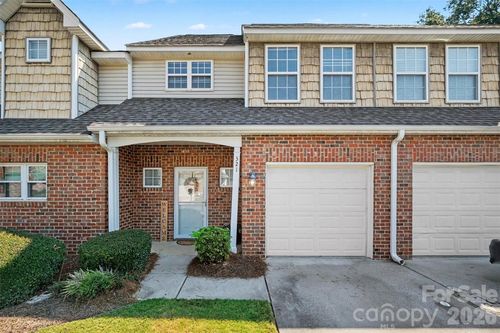 321 Valley Brook Ln, Concord, NC, 28025-3689 | Card Image