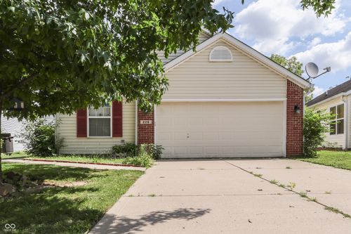 226 Gazebo Dr, Indianapolis, IN, 46227-3015 | Card Image