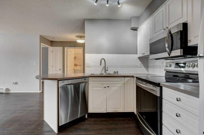 106 - 30 Sierra Morena Mews Sw, Condo with 2 bedrooms, 2 bathrooms and 1 parking in Calgary AB | Image 12