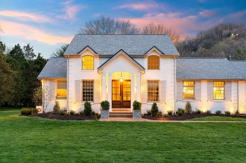 5929 Robert E Lee Dr, Nashville, TN, 37215-5235 | Card Image