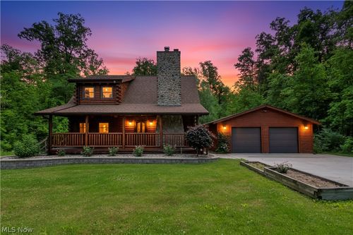 5082 Burgundy Ct, West Salem, OH, 44287-9671 | Card Image