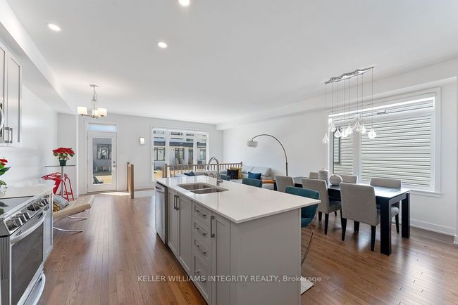 81 Heirloom St, House attached with 3 bedrooms, 3 bathrooms and 2 parking in Manotick ON | Image 14