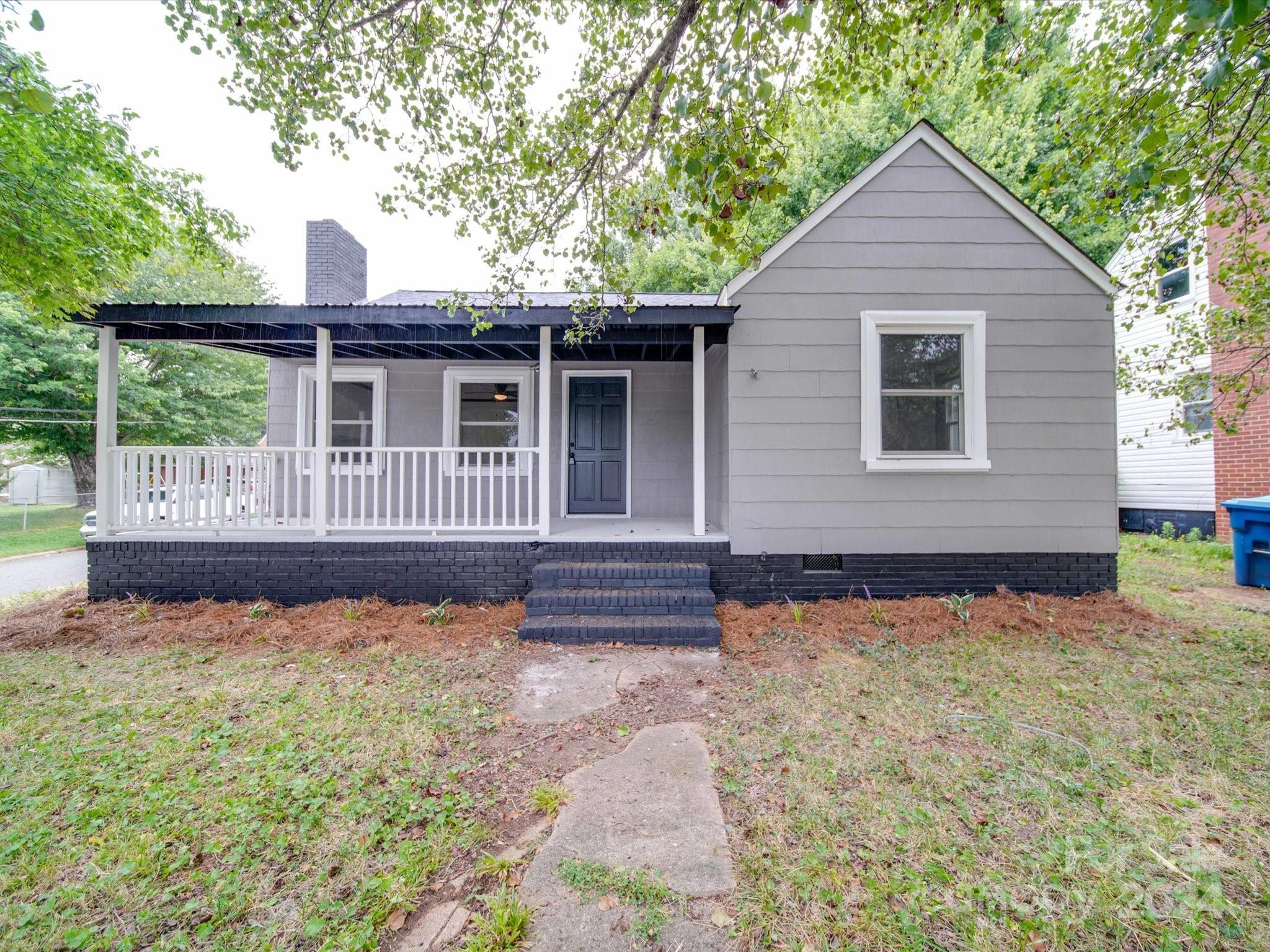 Elm St, Salisbury, NC 28144