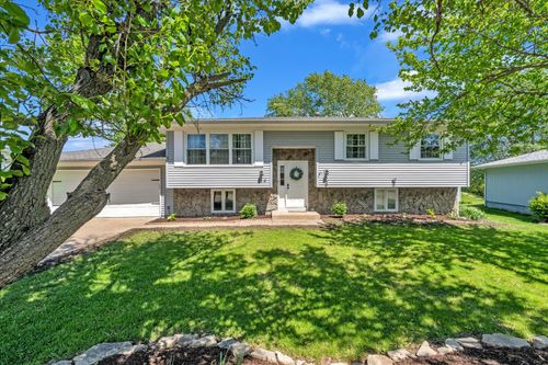 314 Crest Rd, Eldridge, IA, 52748-9616 | Card Image
