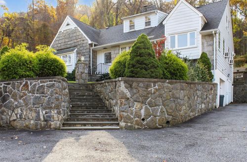 1-80 Pines Bridge Rd, Mount Kisco, NY, 10549-4112 | Card Image