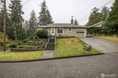1951 Arnold St, Aberdeen, WA, 98520-1434 | Card Image