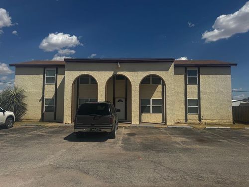 4707 Shadylane Dr, Midland, TX, 79703-6157 | Card Image