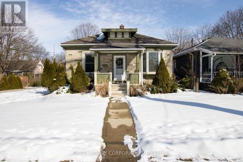 688 William St, London, ON, N5Y2R2 | Card Image